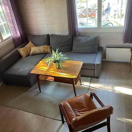 Koselig Anneks I Heggedal! Vakantiehuis Asker