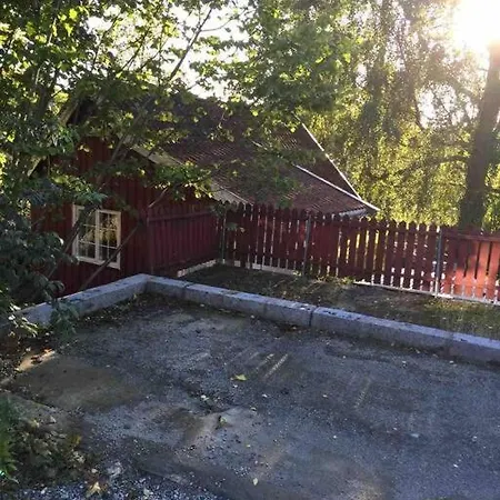 Koselig Anneks I Heggedal! 펜션