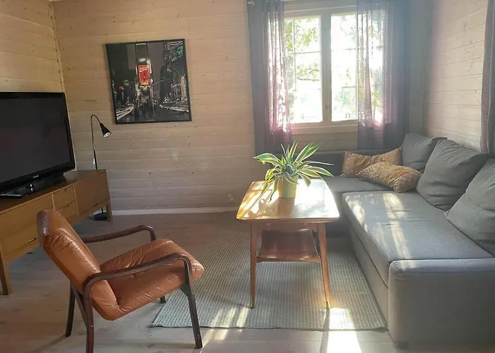 Koselig Anneks I Heggedal! Casa de Férias